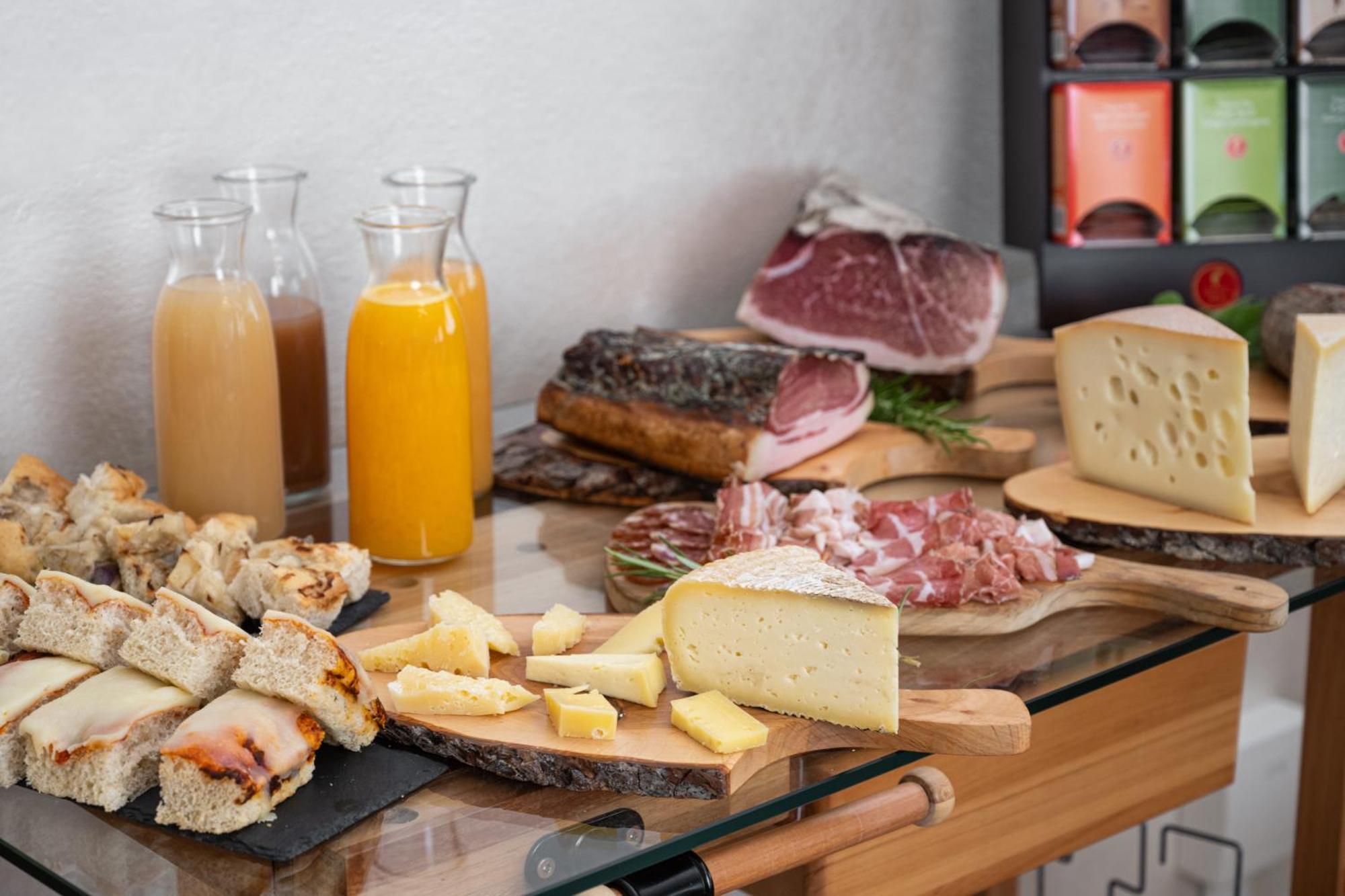 Bed and Breakfast Piccolo Orso Bruno Cavareno Exterior foto